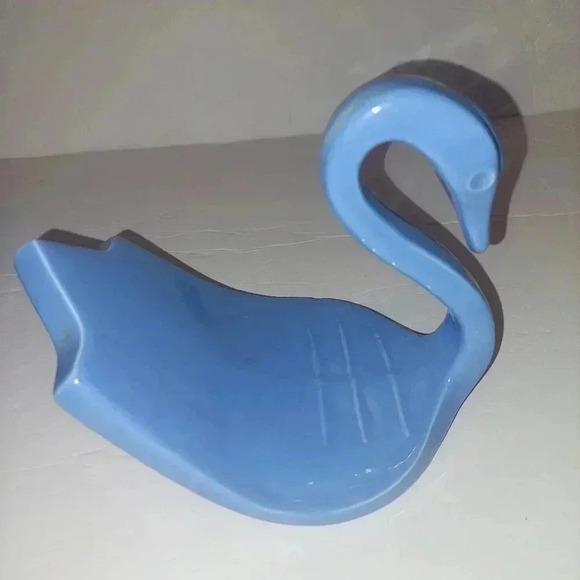 Vintage Mid-Century Blue Pottery Set Of 2 Swan Hand Towel Holder for Vanity/Bath - Picture 5 of 11